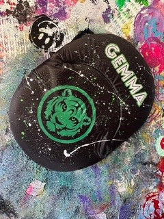 Heart & Sole Splatter Oniva Chair